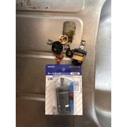 キッチン混合水栓水漏れの画像1