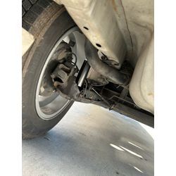 ショックアブソーバー交換の画像3