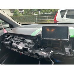 CH-RにTVキットとHDMI、USBケーブルの取り付けの画像2