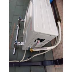 2025.12.08和歌山市東芝エアコン屋根置きの画像2