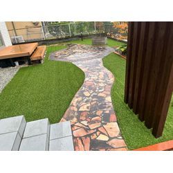 仙台市｜雑草だらけのお庭がスッキリ！人工芝と乱形石でおしゃれにリフォーム✨の画像2