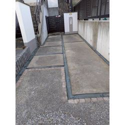 神奈川県横須賀市にて既存の砂利の下にシートを敷きましたの画像1