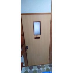 トイレ・洗面所のドア交換/鍵付き対応・スムーズ開閉に改善の画像1