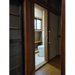 床改修に伴うトイレドア製作の画像2