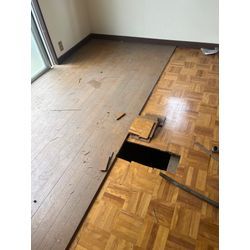 フローリング剥がし工事の画像2