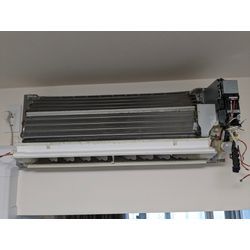 東京都世田谷区 お掃除機能付きエアコン分解クリーニング パナソニック CS-EX225Cの画像2