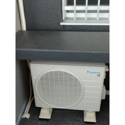 東区、太宰府市エアコン工事の画像1