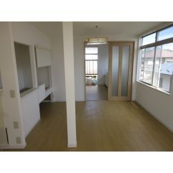 リフォームの着工が続きますが、４件の『アパートリフォーム』が完成いたしました。の画像2