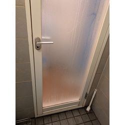 世田谷区　浴室ドアレバー交換の画像1