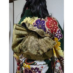 成人の集いに振袖の画像2