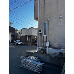 茅ヶ崎市で工事スタート！今日は足場組み立て🛠️の画像2