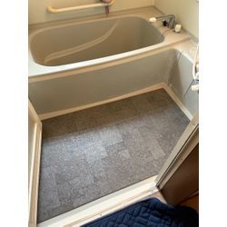 これからの季節浴室の床は冷たくないですか？の画像1