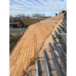 雨漏れ補修　瓦葺き直しの画像1