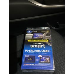 ヴォクシーテレビキット取り付けの画像2