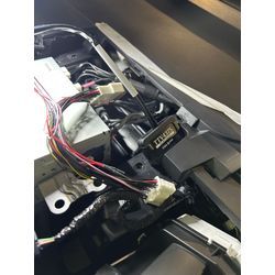 ヴォクシーテレビキット取り付けの画像3