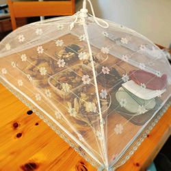 昭和チックなフードカバーの画像3