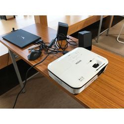 サポート事例：ノートパソコンのデータをプロジェクターに出力　(福岡市博多区吉塚のPC設定サポート)の画像1