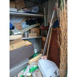 倉庫の荷物の画像1