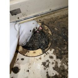 中野区　洗濯機排水口詰まり除去！の画像3