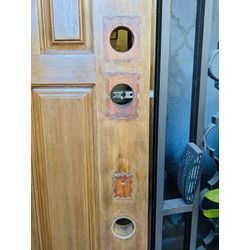 目黒区で玄関の鍵、ハンドルの交換を行いましたの画像2