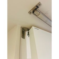 目黒区で開戸のヒンジ交換を行いましたの画像1