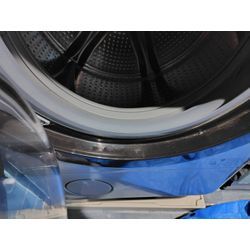 日立　ドラム洗濯機　ドアパッキンが破れて水漏れの画像2