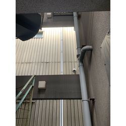 マンション屋外階段(吹き抜け)鳩対策の画像2