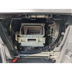 中古で購入されたN-BOXの、車内フルクリーニングをご依頼いただきましたの画像1