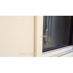 施工実例　新築現場　内部窓枠　エグレ傷　ホワイトの画像2