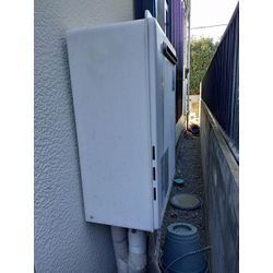 藤岡市でお湯が出なくなったガス給湯器をエコジョーズに交換工事の画像1