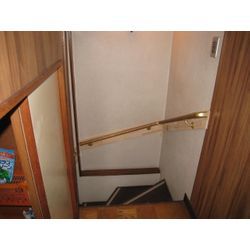 手すり取付　【下地のない廻り階段のケース】の画像1