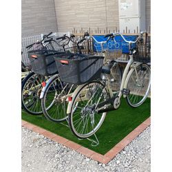 【施工事例】自転車置き場に人工芝を施工しました（仙台市）の画像1
