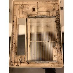 【浴室換気扇分解クリーニング】の画像1