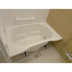 浴室まわりすきまの新規コーキング　横浜市の画像1