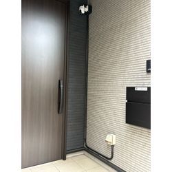 【葛飾区】防犯カメラ工事ならお任せ｜外観を崩さない美しい配線施工の画像3