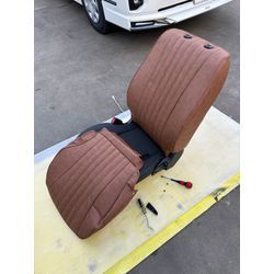 シートカバー取り付けの画像1