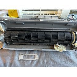 エアコンの完全分解の画像2