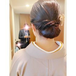 25/12/3 七五三　訪問着　鎖骨くらいの髪、ツルンとしたシニヨンの画像2