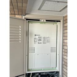 PS上方向給湯器交換の画像1