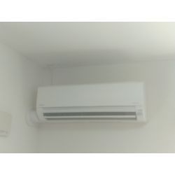 宗像市エアコン、既存エアコン配管カバー工事の画像1