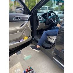 ⓶【自社作業】5/29 フォード　エクスプローラーの画像1