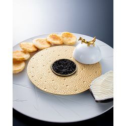 黒き真珠、光を宿す──佐原にてキャビアを撮るの画像1