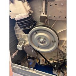 パナソニックドラム、キューブルの送風ダクトとVベルトの交換の画像3