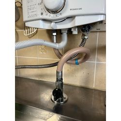 湯沸かし器取り替えの画像2