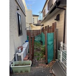 古いラティスから大変身！LIXIL多段フェンスで目隠し＆防犯性アップの画像1