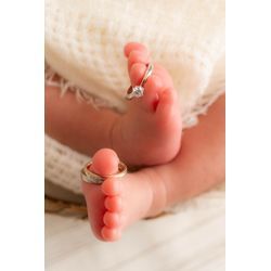 人気✨ベビーの足に指輪のショットの画像2