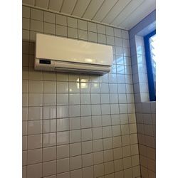 浴室暖房機工事がピークを迎えてます！の画像2