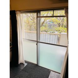 川崎市で掃き出し窓の戸車交換（近畿車輛）を行いました。の画像1