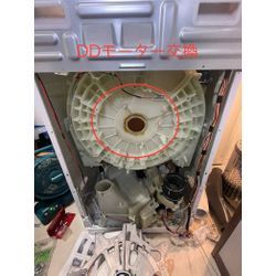 SHARP ES-W114 ドラム槽ボルト折損のためDDモーターDK交換へ。ネジ山に石鹸カス固着の画像2