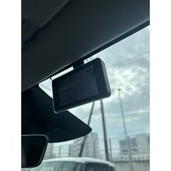 テスラ　モデルY レーダー探知機取り付けの画像2